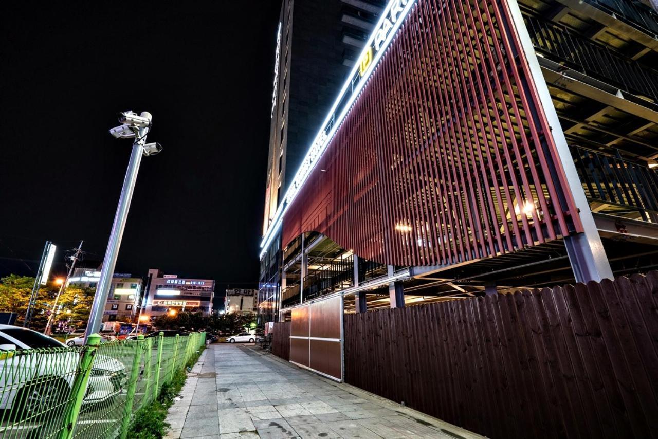Siheung Seoul Tourist Hotel Bagian luar foto