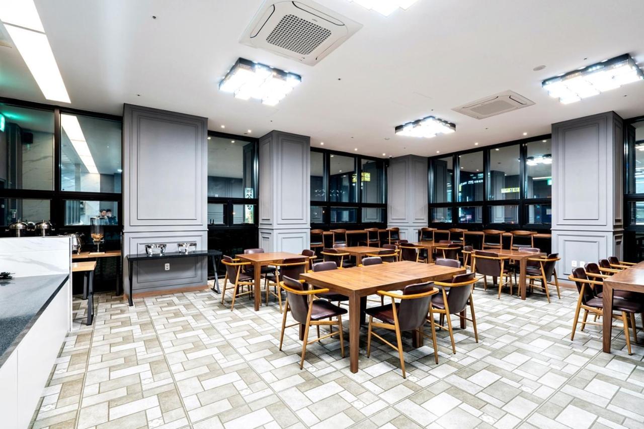 Siheung Seoul Tourist Hotel Bagian luar foto