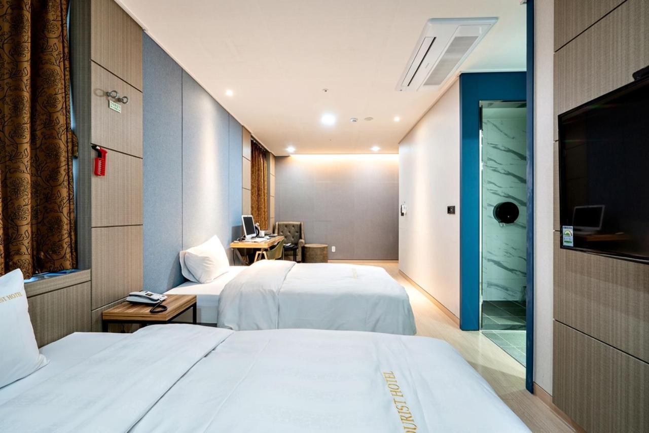 Siheung Seoul Tourist Hotel Bagian luar foto